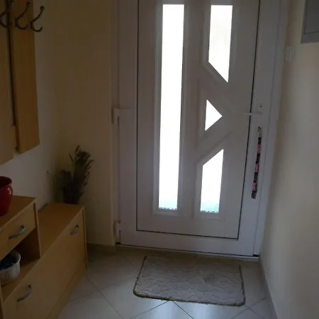 23 * Supetarska Draga