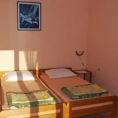 23 Apartment